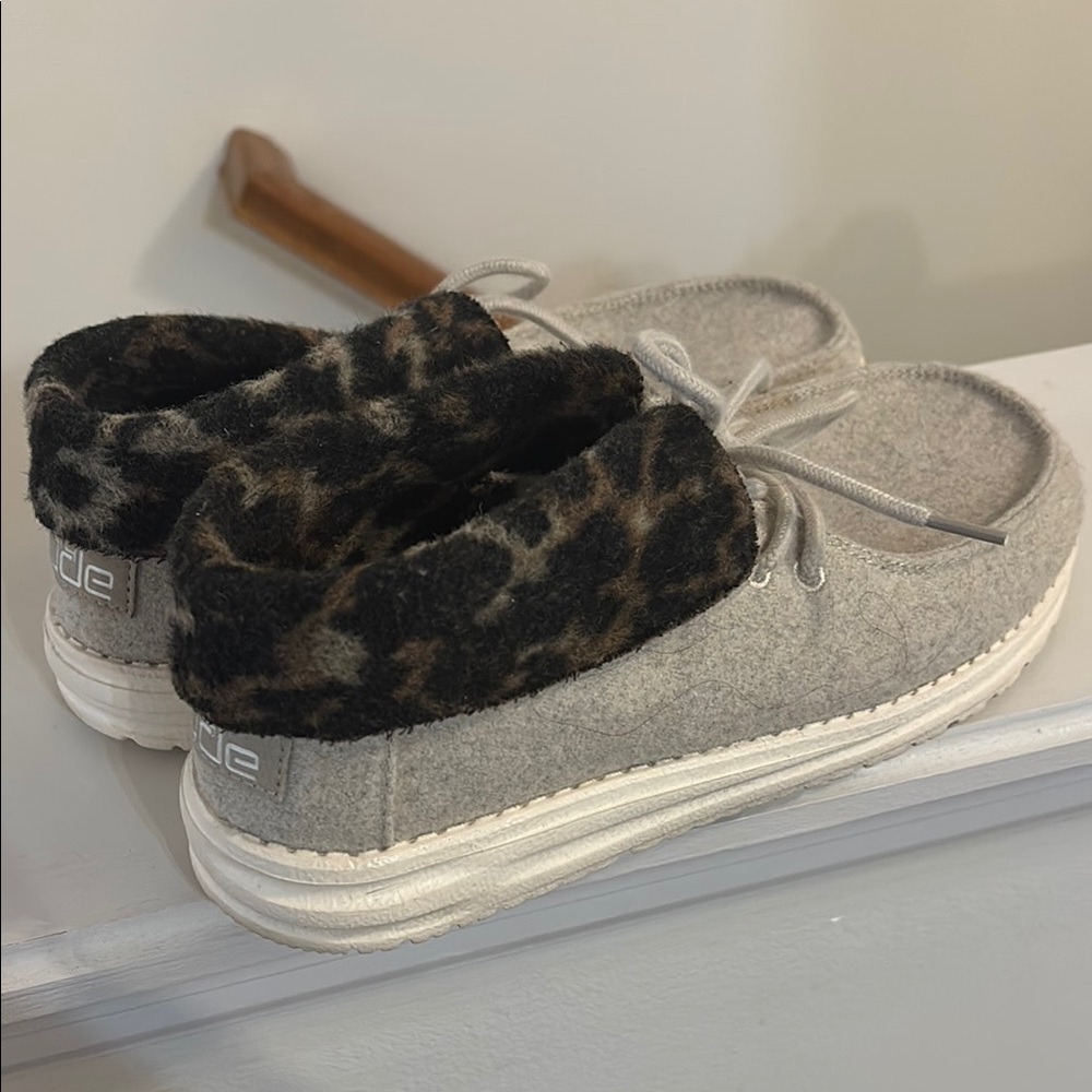 HEYDUDES with Leopard Print Trim